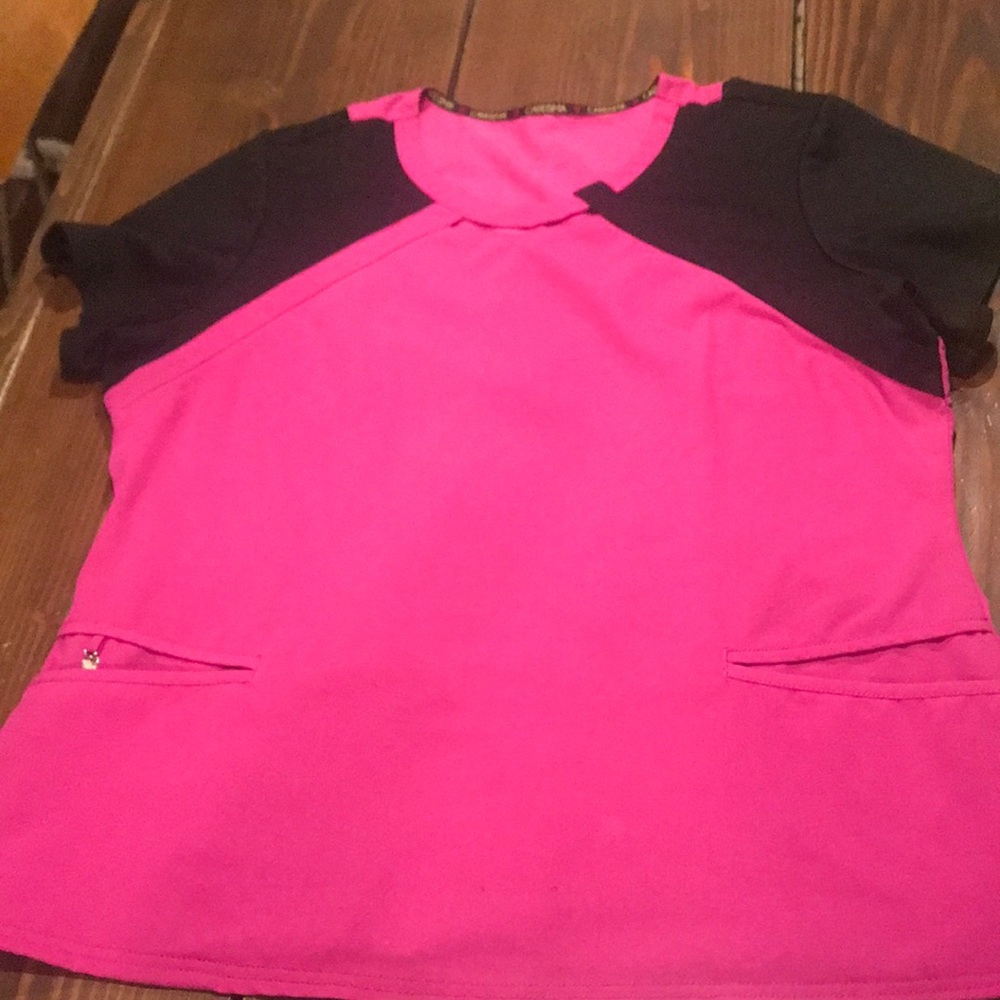 XL Fuchsia scrub top